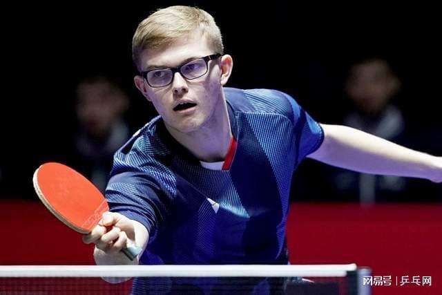 教练和俱乐 教练和俱乐