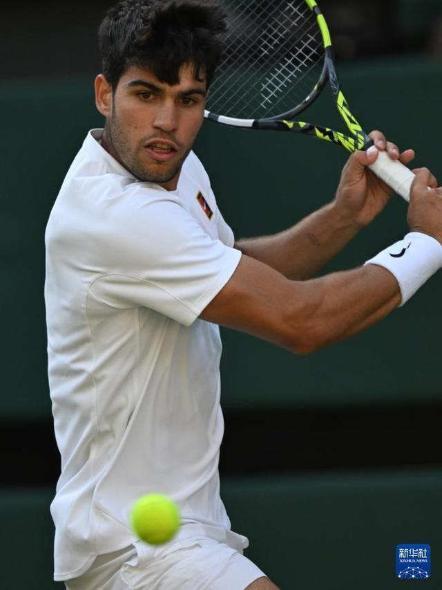 54亿欧元 54亿欧元