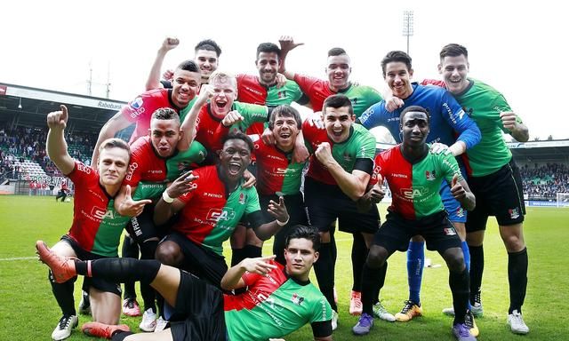 不仅仅是指 不仅仅是指