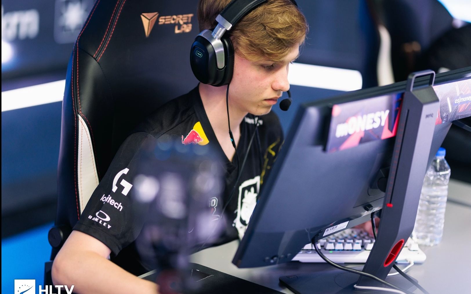 库里通过多 库里通过多